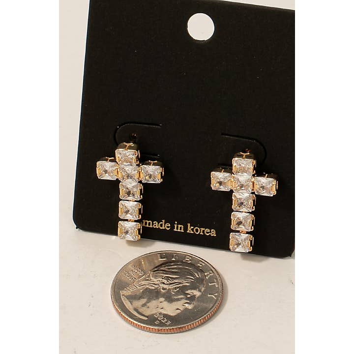 G Pendientes colgantes cuadrados con gemas de vidrio facetado en forma de cruz de venta al por mayor en Faire1