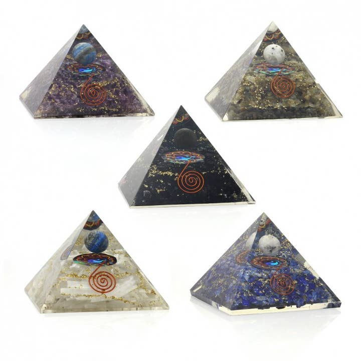 UniArt - Venta al por mayor Piedras/cristales espirituales - Pirámide de orgonita 10 cm, con esfera y piedras naturales