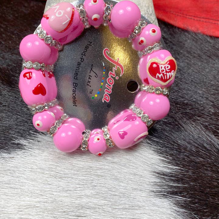 Fiona Accessories - Vente Bracelet de perles - Bracelets coeur Saint-Valentin 36 pièces avec affichage coeur rouge5