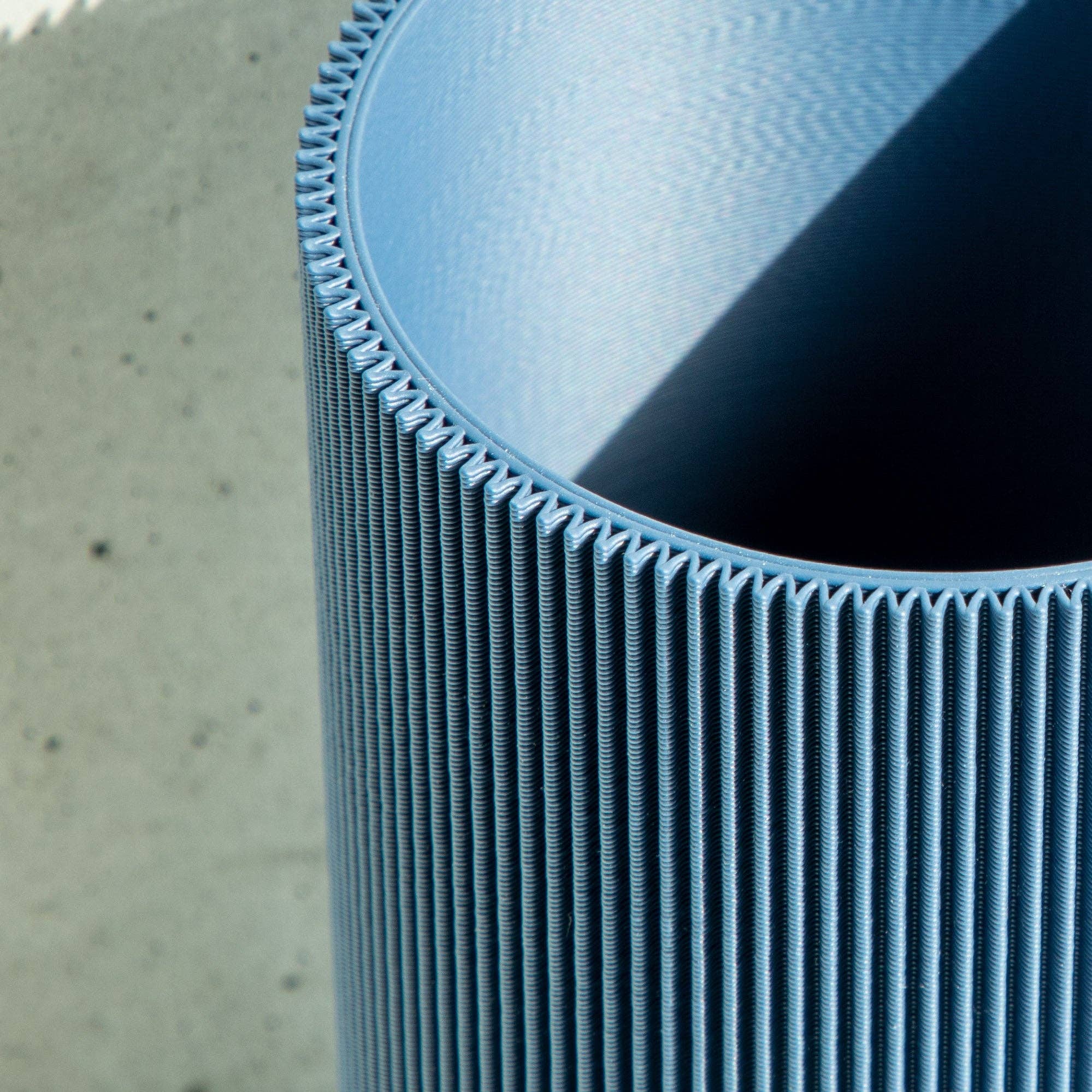 dennismaass. – Großhandel Vasen – GERADE Vase4