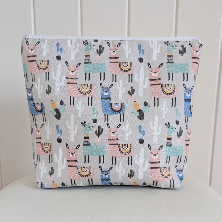 Llama print Wash Bag for Women: Large Waterproof Toiletry Bag for wholesale by Poems And Polka Dots