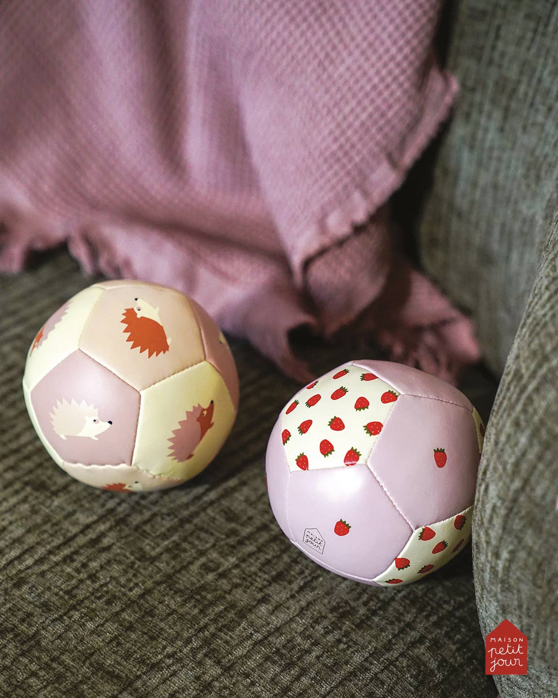 Petit Jour Paris - Wholesale Sports Ball - Kids - AH413R SOFT BALL THE HEDGEHOGS1