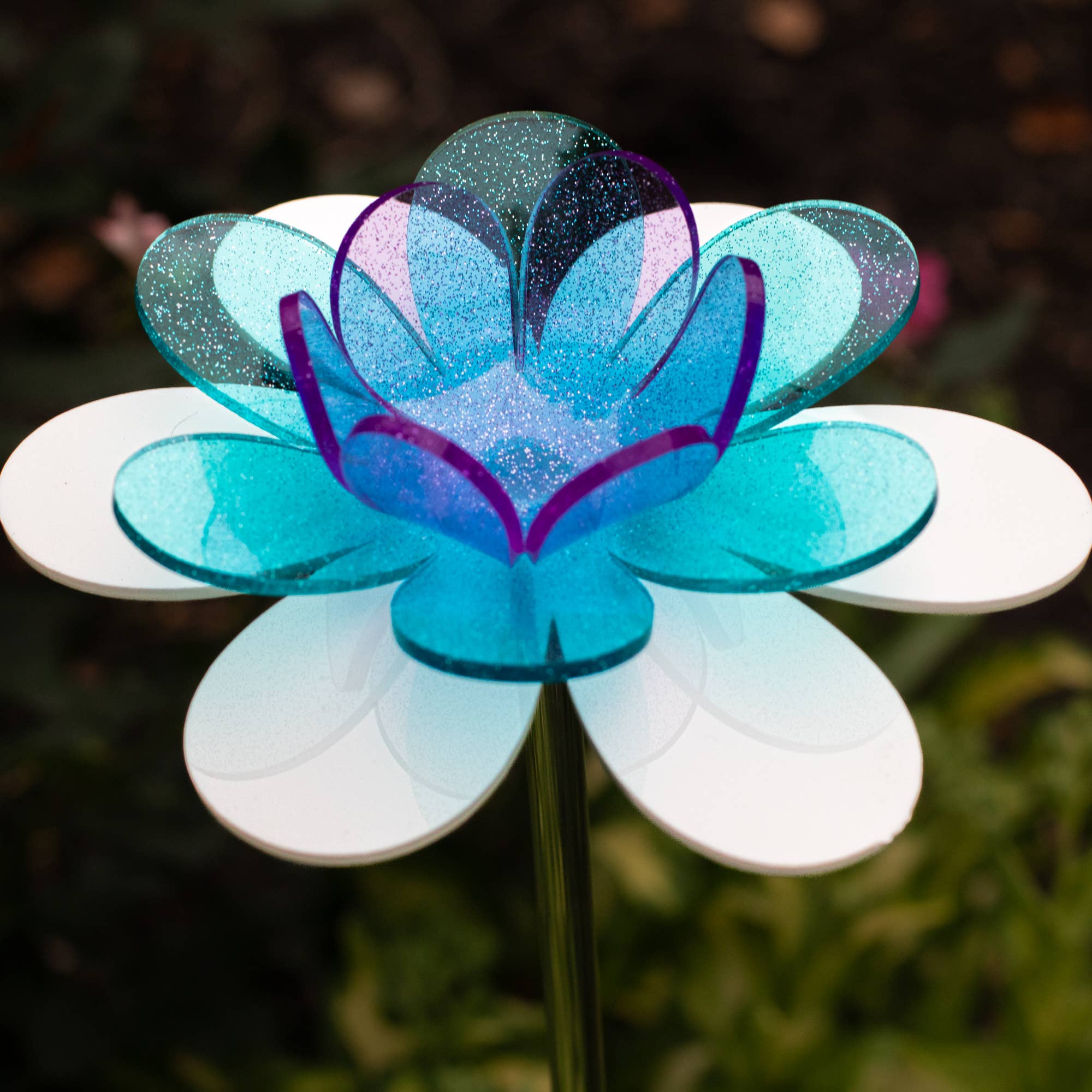 The Colored Petal – wholesale Garden/lawn stake – Glitter Fairy flower stake - Fairy lotus Mother's Day flower2