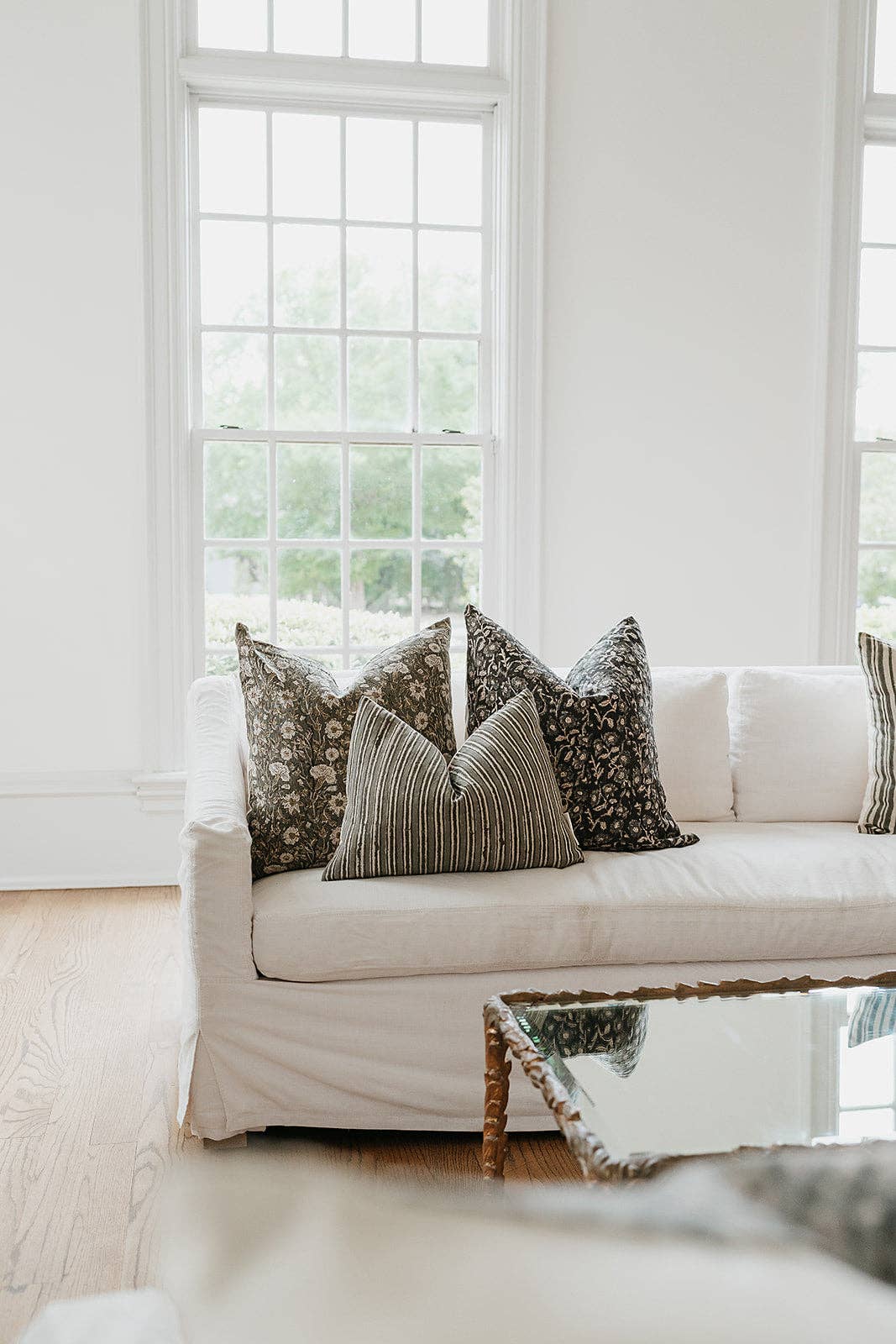 RuffledThread - Wholesale Throw Pillow Cover - Dejo- Indian Hand Block linen Lumbar pillow  cover7