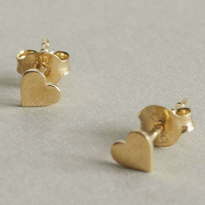 COCii JEWELRY - Wholesale Stud/Post Earrings - Tiny heart ear stud2