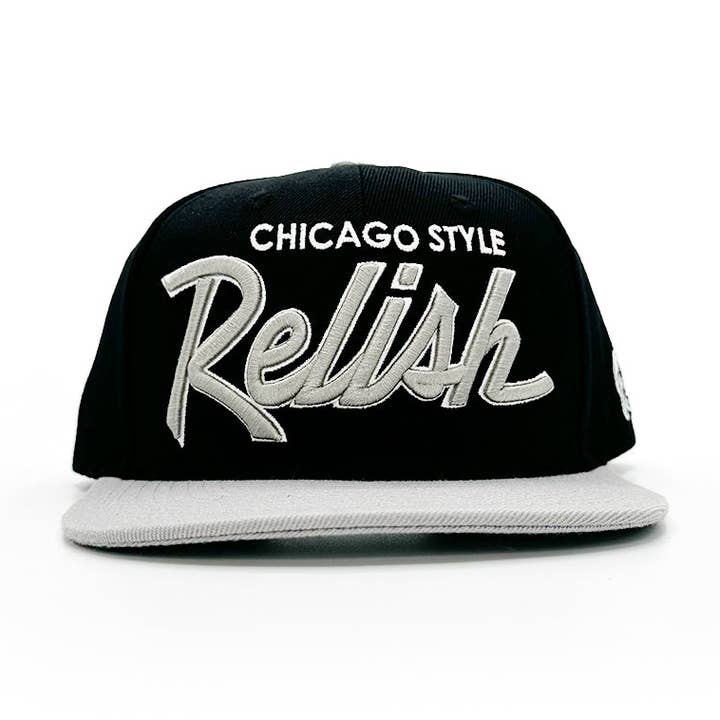 Relish Script sportif vintage - noir et gris pour la vente par Derrick Baker
