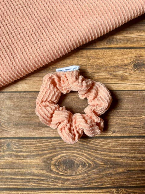 Roze geribbelde haarelastiek voor wholesale door South Coast Sewn