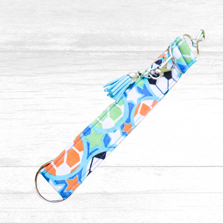 Llavero tipo pulsera de fútbol con barra y borla para venta al por mayor de Kimmi Jo