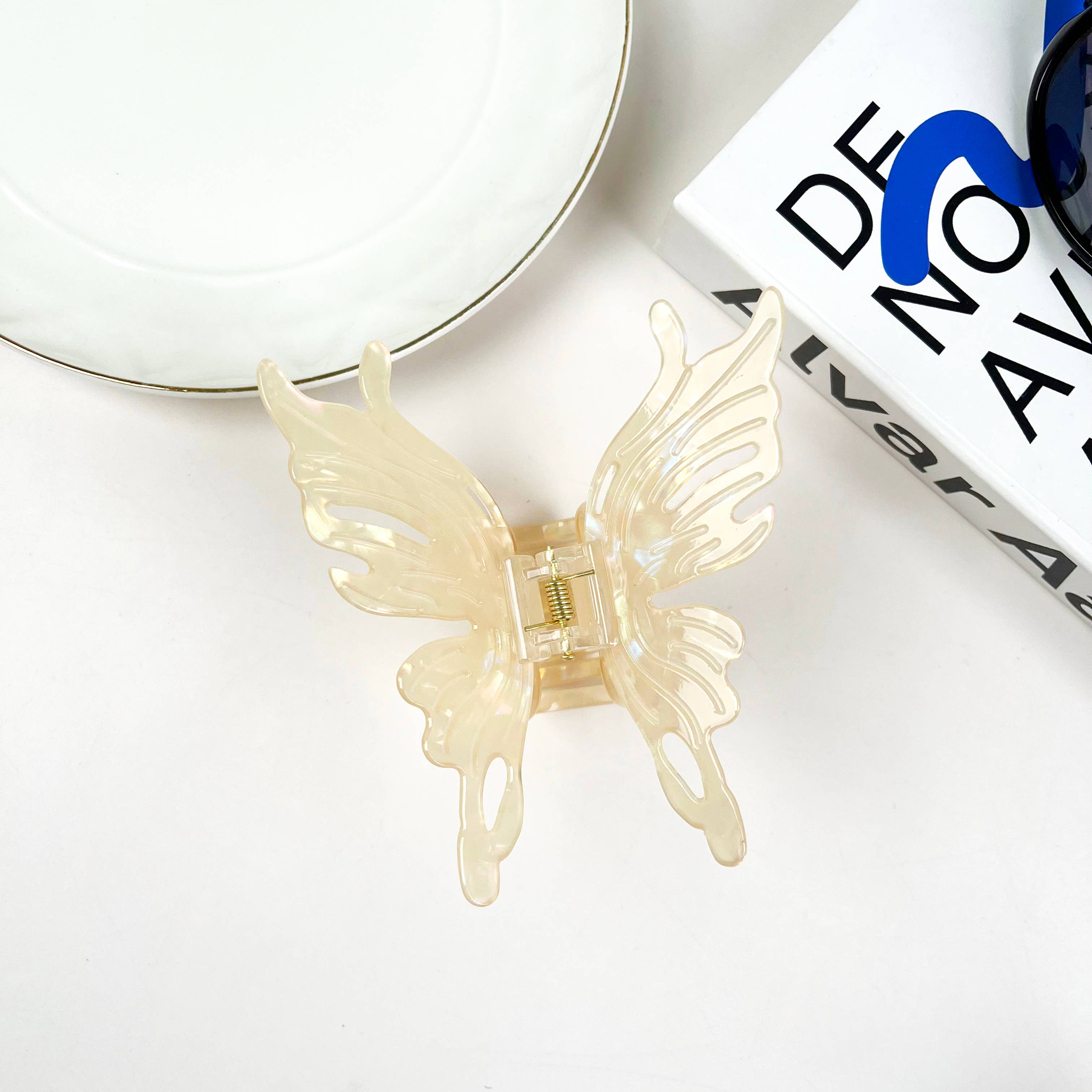 SoapElenGlen – wholesale Hårklämma - Dam – Enfärgad stor fjärilshårklämma Eleganta kloklämmor7