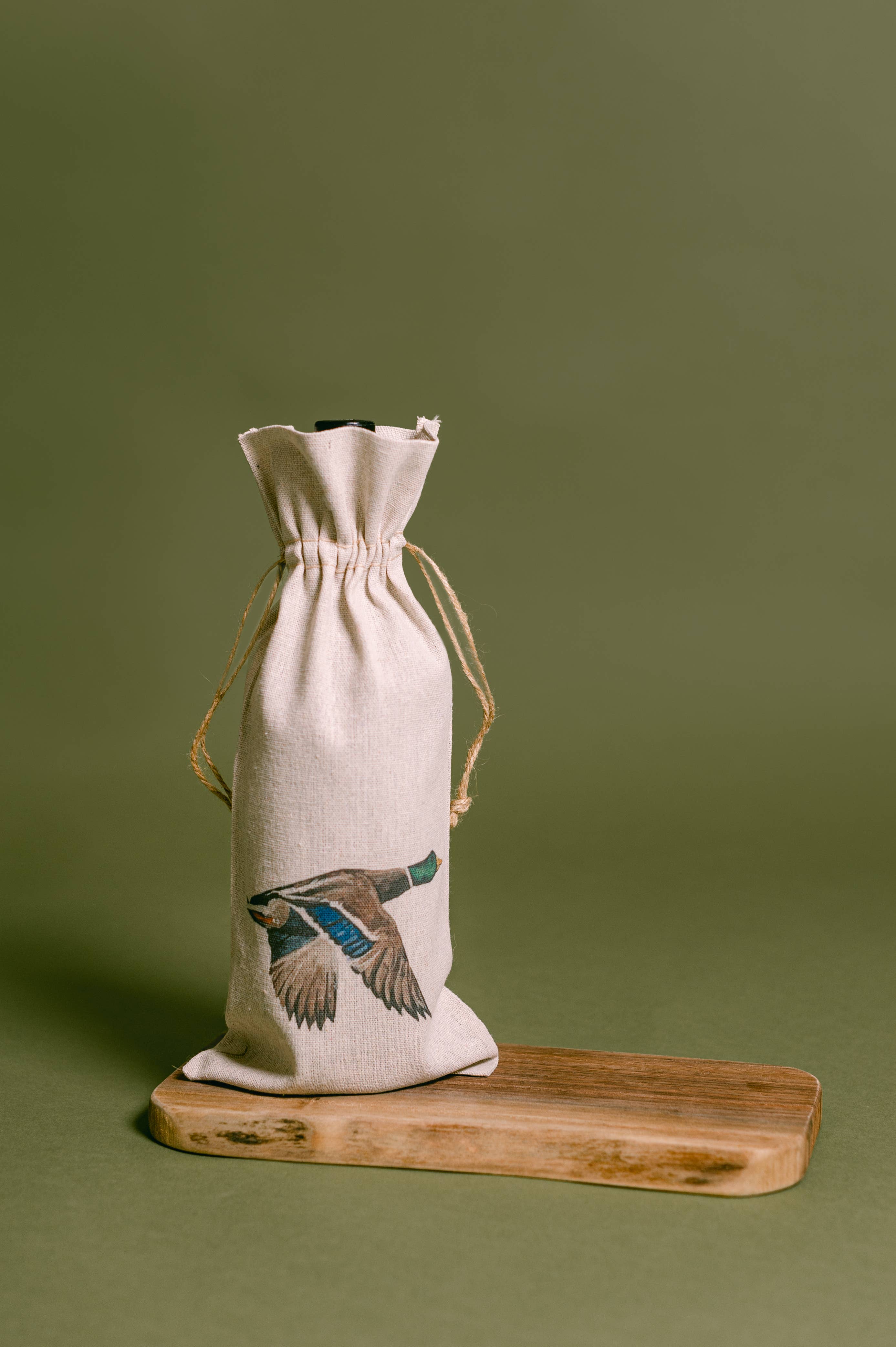 Mads Studio & Co. - Wholesale Wine Gift Bag - Mallard Wine Bag2