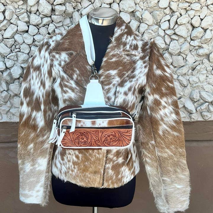 Western Linens - Wholesale Belt Bag - Women's - Cowhide Sling bag/Fanny