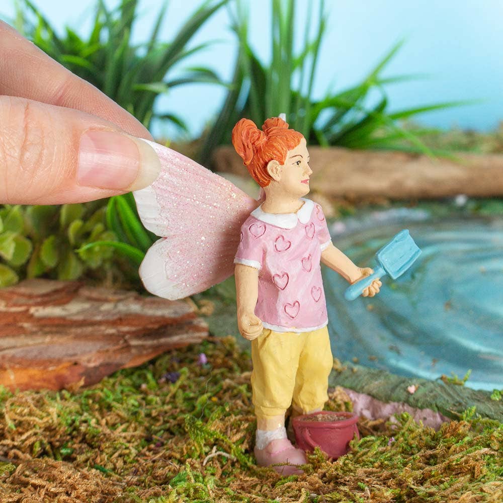 Factory Direct Craft - Vente Décorations de table - Fée de plage miniature en résine de 3" avec seau de sable2