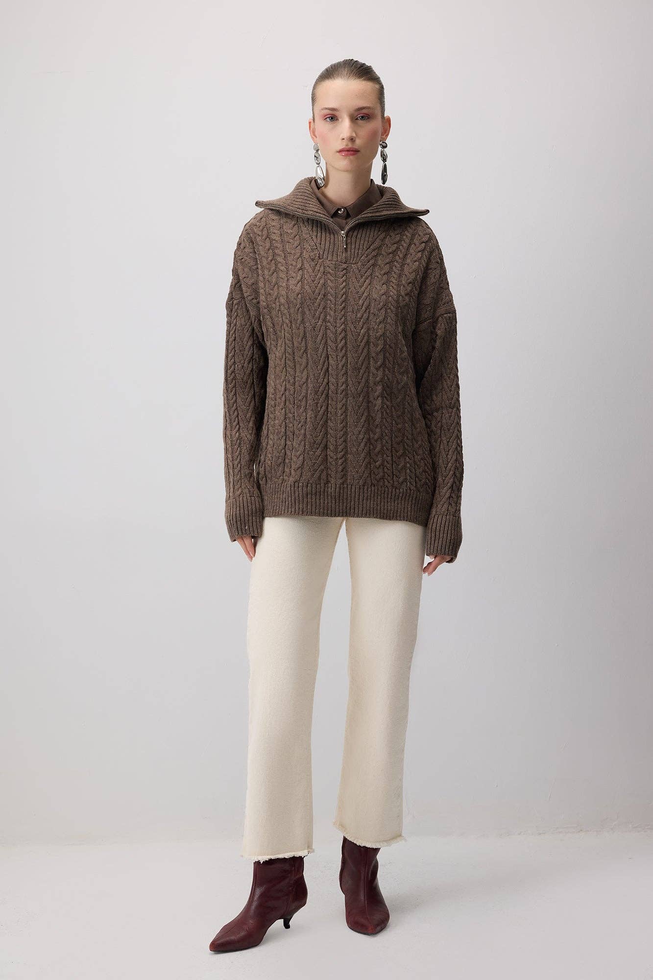 Brown KNIT SWEATER WINIT ZIPPER for wholesale on Faire0