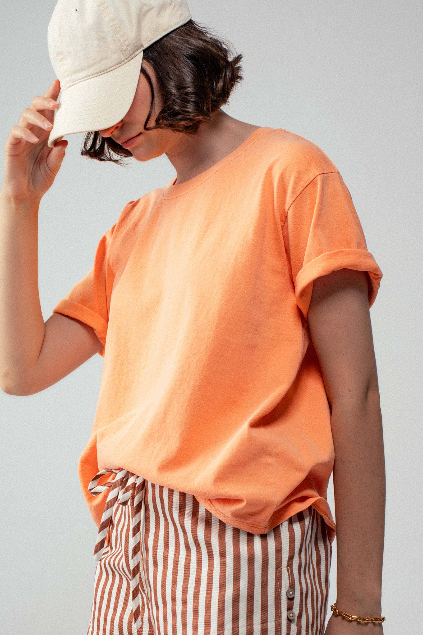 Urban Daizy - Wholesale T-Shirt - Women's - Loose Fit Short Sleeve Cotton Casual Top1