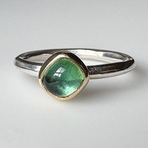 Klassisk Enkel Ring med Tealgrön Turmalin för wholesale av McKenzie Mendel Jewelry