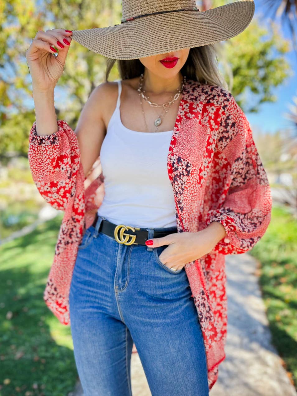 Rouge Kimono en chiffon à imprimé floral multicolore rouge avec manches 3/4 en vente sur Faire1