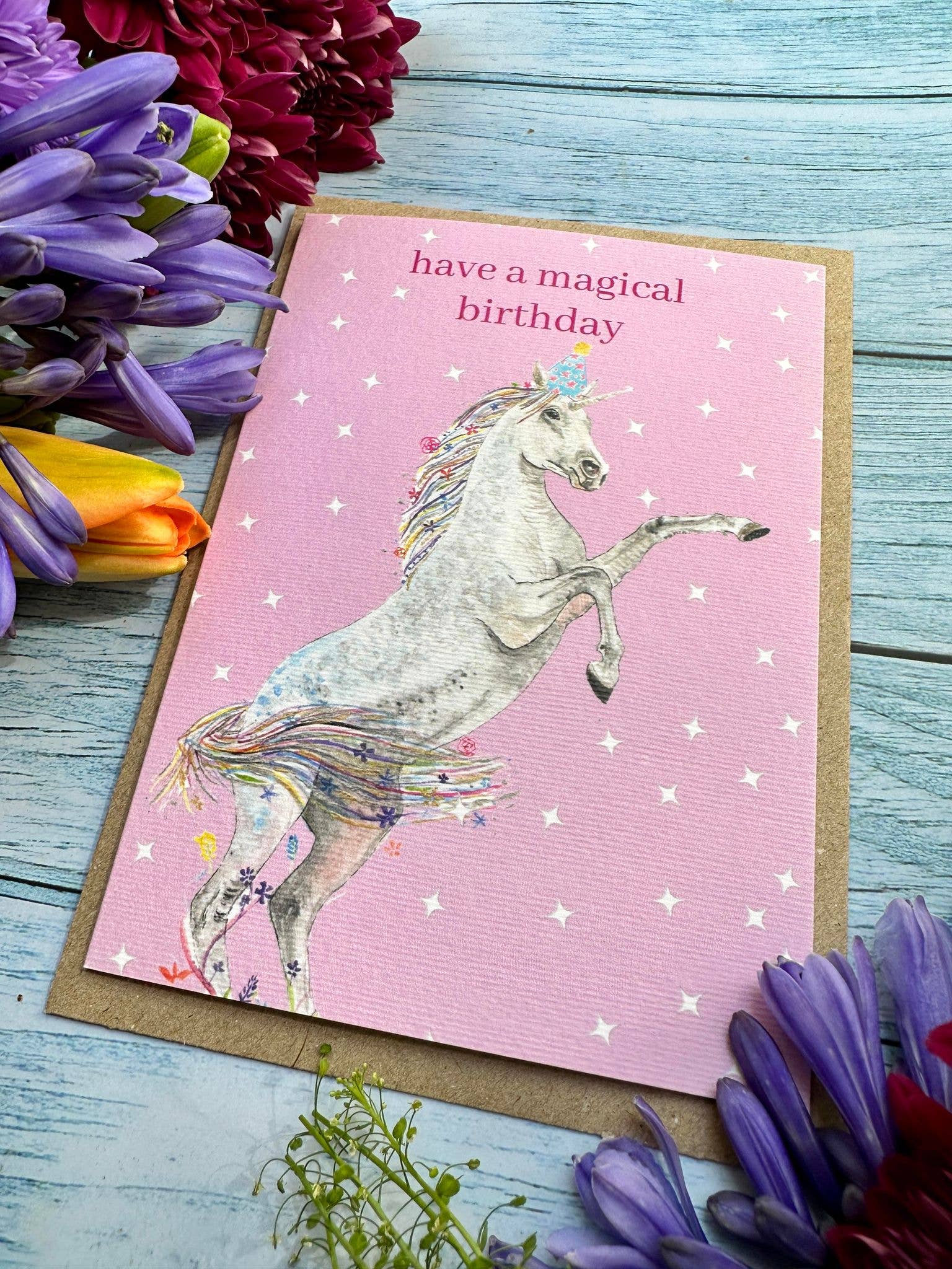 Jen Winnett Eco Artist - Vente Cartes d'anniversaire - Licorne d'anniversaire | Carte écologique mignonne et colorée1