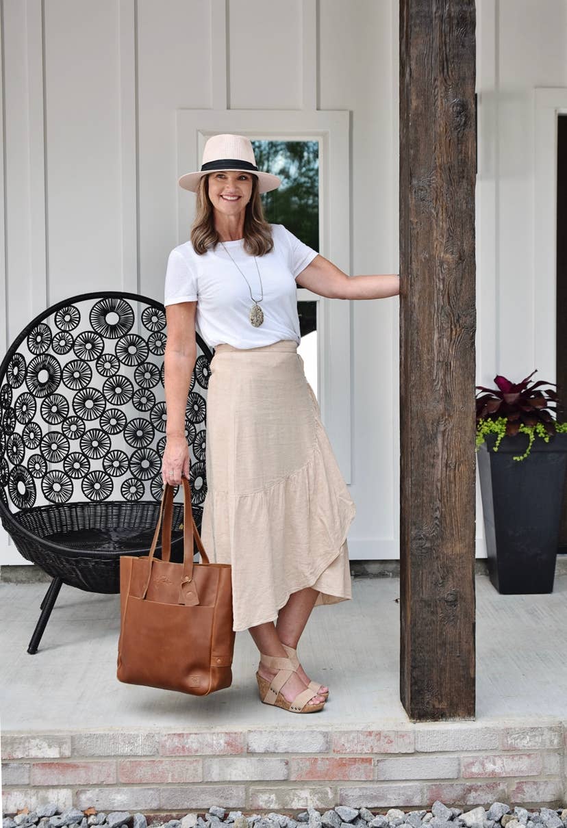 Oak River Company - Wholesale Tote Bag - Women's - Fine Day Leather Tote By Missy Robertson6