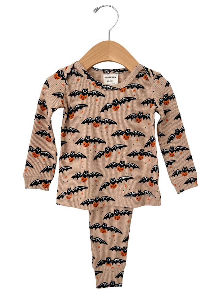 Juego de gofres orgánicos de 2 piezas, Tan Trick or Treating Bat para venta al por mayor de SpearmintLOVE