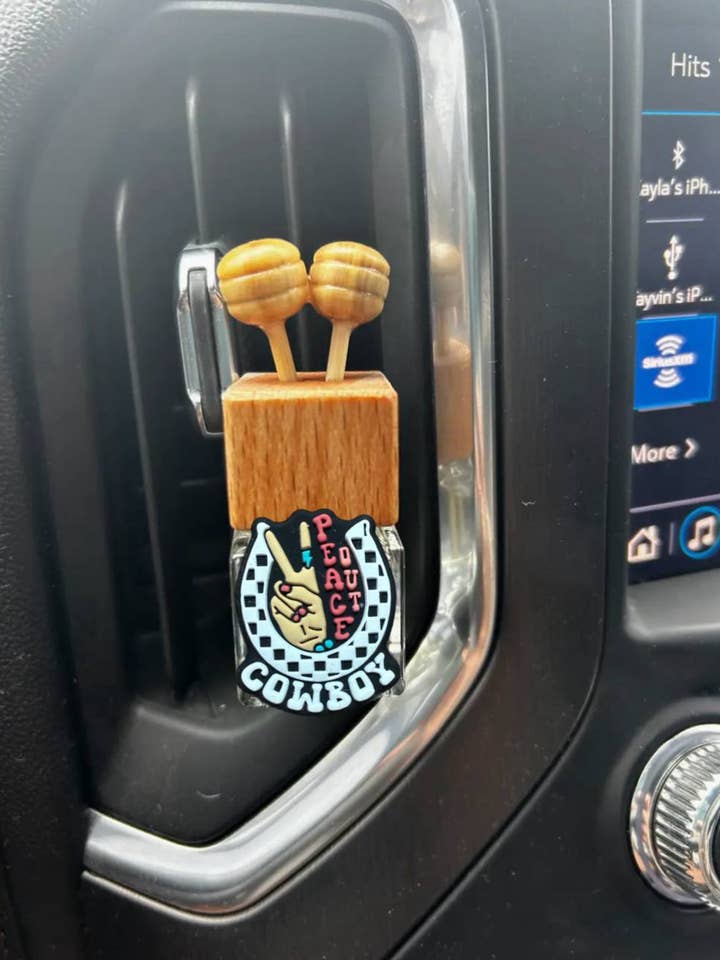 Diffuseur à clip Cowboy Peace Out pour la vente par The Prickly Five