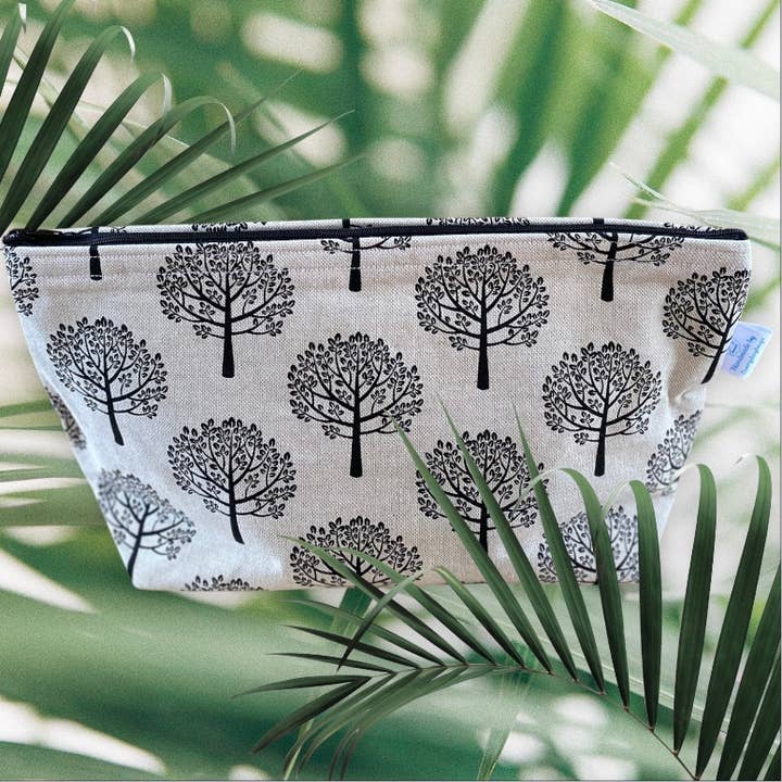 everydaybags.gifts - Wholesale Toiletry Bag - Women's - Eco-Friendly Handmade Washbag – Black Mulberry Fabric