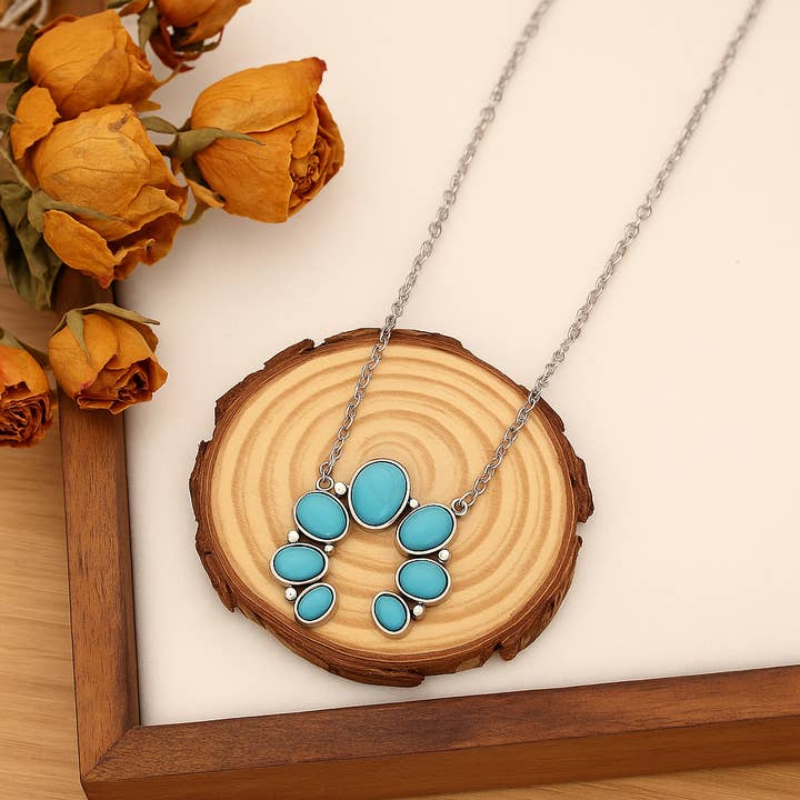 The Bling Barn - Wholesale Pendant/Charm Necklace - Queen of the Arena Necklace1