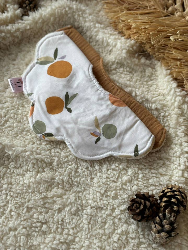 Coppia di bavaglini acidati e fiori di cammello per la vendita all'ingrosso da parte di Leslapidoux