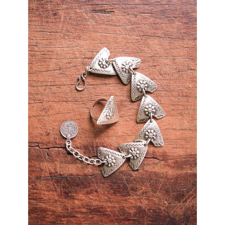TABOO FASHION - Wholesale Charm/dangle bracelet - Arrowhead Bracelet1