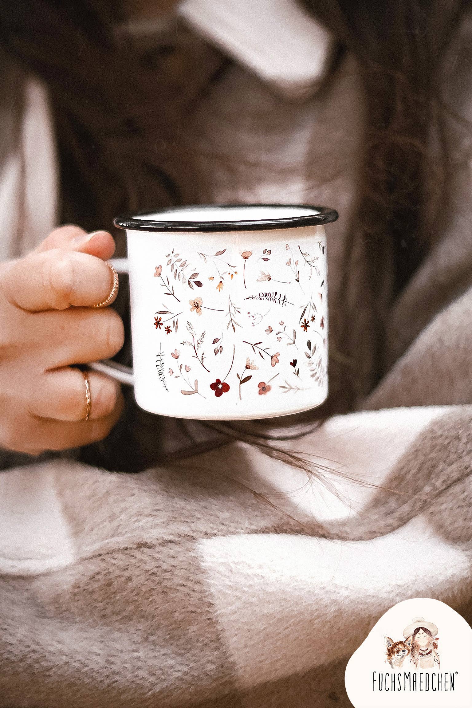 FuchsMaedchen – Großhandel Kaffeebecher – Emaille Tasse Blütenzauber2