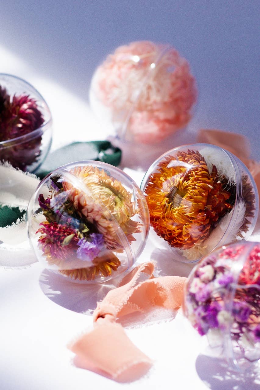 Daisy Lane Studio - Wholesale Ornament - Dried Flower Ornaments 0