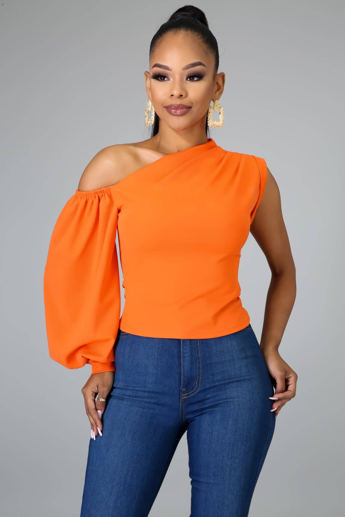 5besties inc - Vente Chemisier – femme - HAUT À MANCHES BULLES À UNE ÉPAULE17