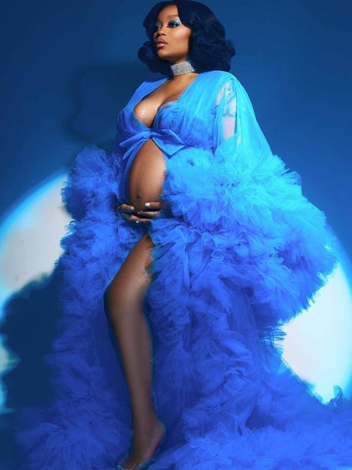 Robe à volants dramatique pour la vente par Dusk to Dawn