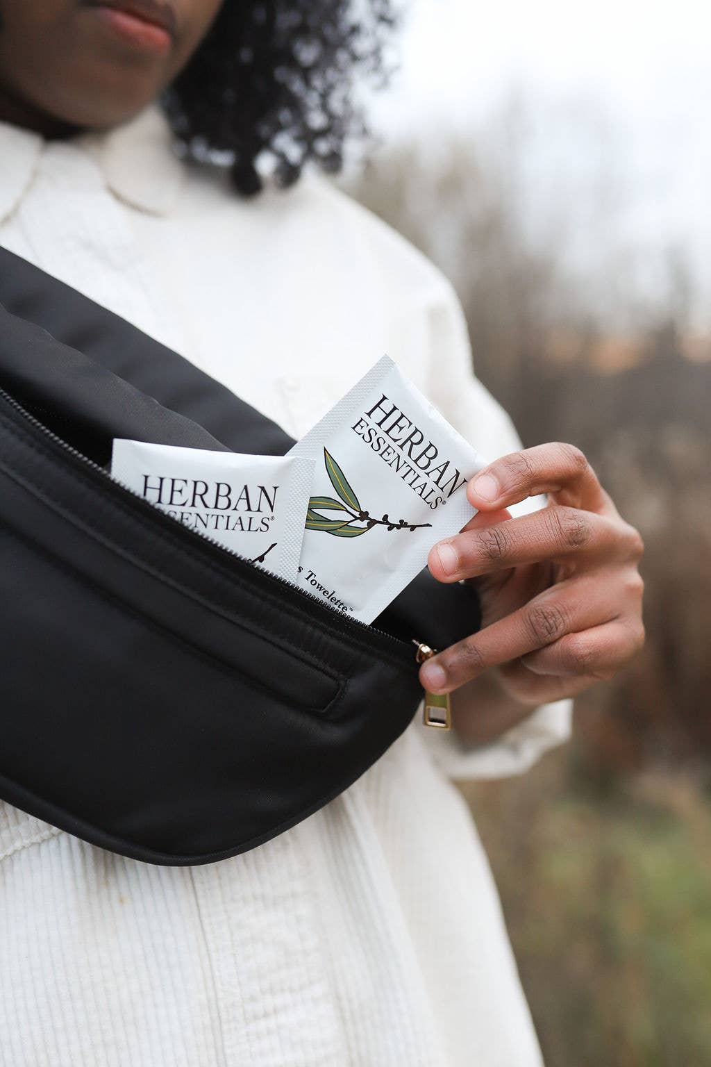 Herban Essentials - Wholesale Face & Body Wipes - Eucalyptus Towelettes - 20 Individual Essential Oil Wipes 2