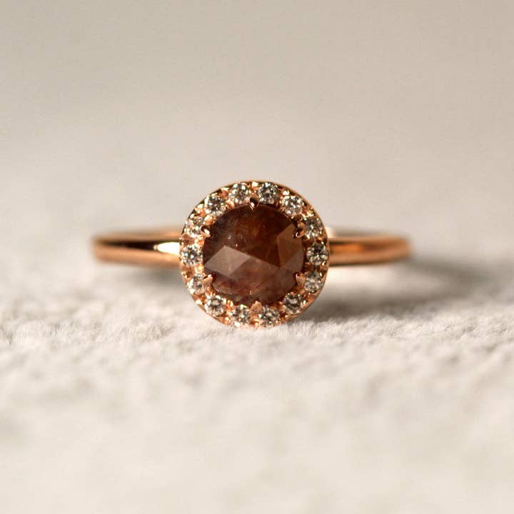 Anello di fidanzamento in oro con diamante sale e pepe marrone 14K per la vendita all'ingrosso da parte di AdoreJ Jewelry Wholesale