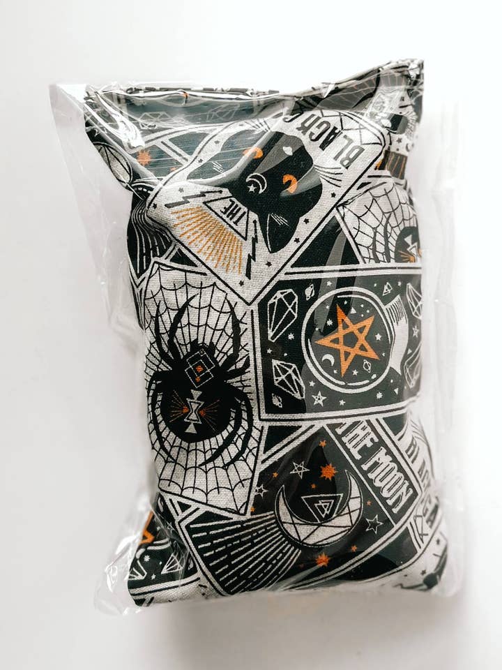 Eco- Kitty Cat Kickers- Aléatoire pour la vente par Wild juniper