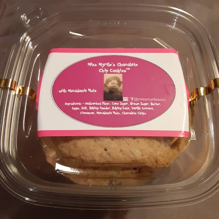 Regular or Dark Chocolate Biggies with Macadamia Nuts for wholesale by Miss Myrtle's Chocolate Chip Cookies