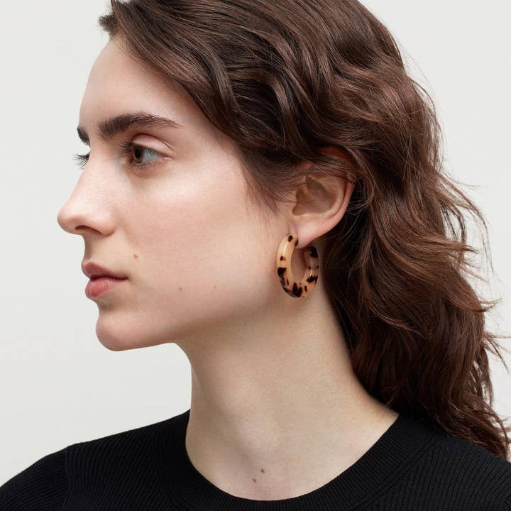 MACHETE - Wholesale Hoop Earrings - Kate Hoops in Peach Shell