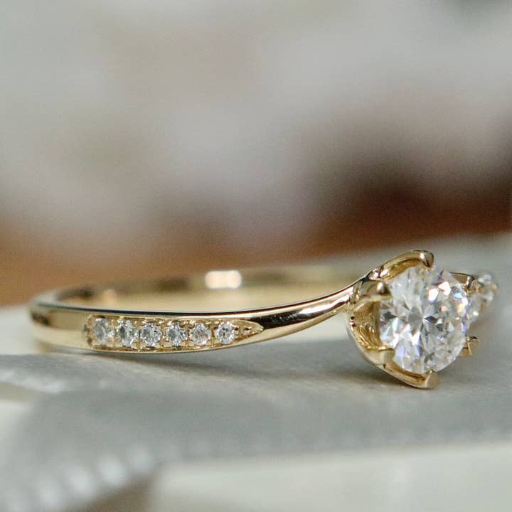 Mathieu Blanchard - Vendita all'ingrosso Anelli multipietra - Anello solitario in oro 10K e moissanites10