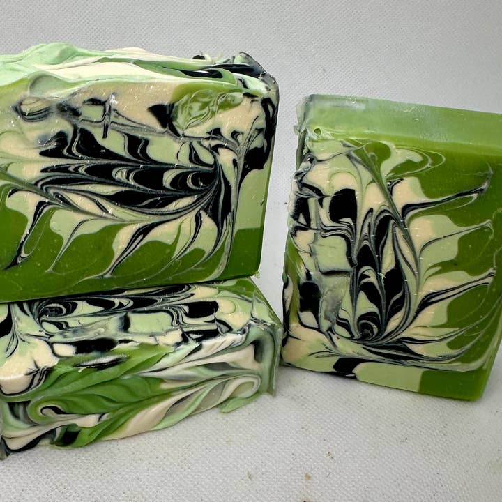 Slippery Bill’s Soaps – wholesale Bar Soap – Green Apple Sage1