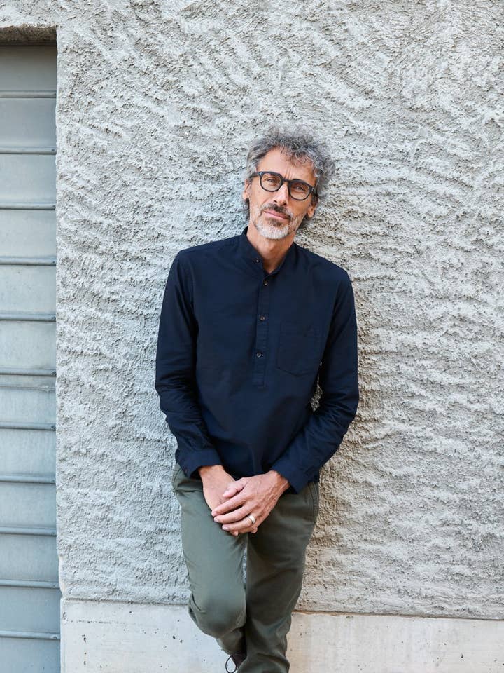 Chemise décontractée Juglans bleu marine pour la vente par CARPASUS