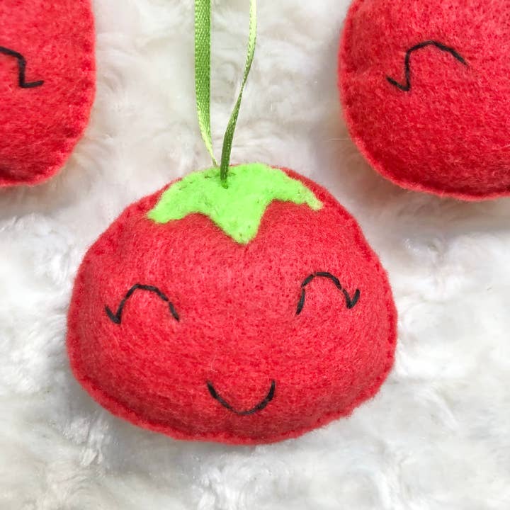 Ornement de tomate pour la vente par Charley & Ruth Designs