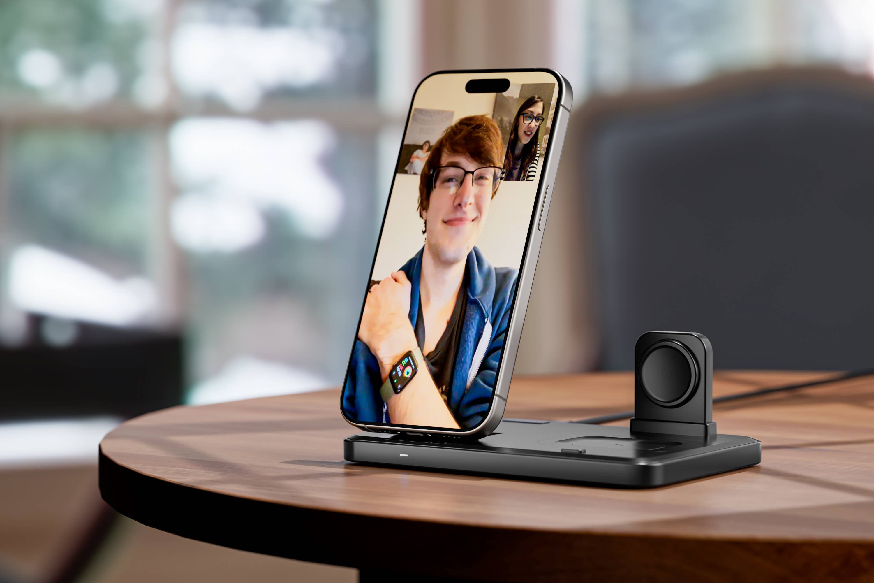 LAX Gadgets - Wholesale Charger - Flat Folding 3-in-1 Fast Wireless Charger -Retail Packaging8