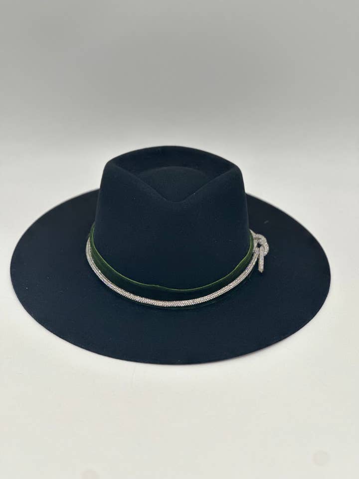 HOLLYDAY for wholesale by Alberly USA