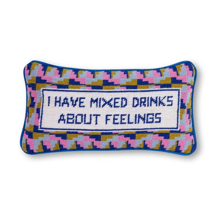 Kissen mit Stickerei „Mixed Drinks“ für den Großhandel von Furbish Studio