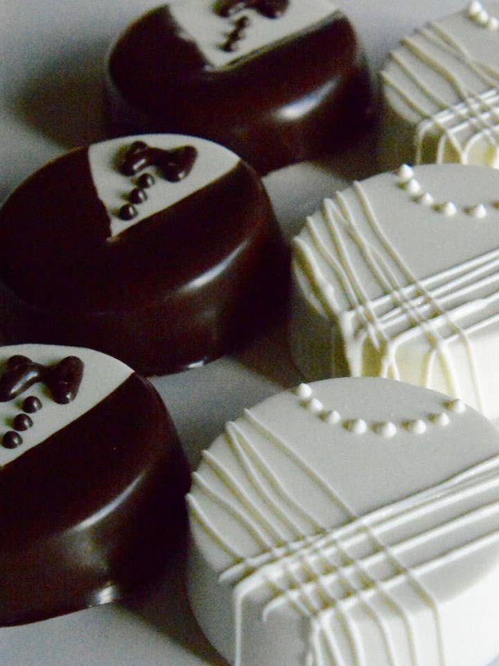 Bride & Groom Chocolate Covered Oreos (Set of 2) for wholesale by Chocolates Unlimited by Denise