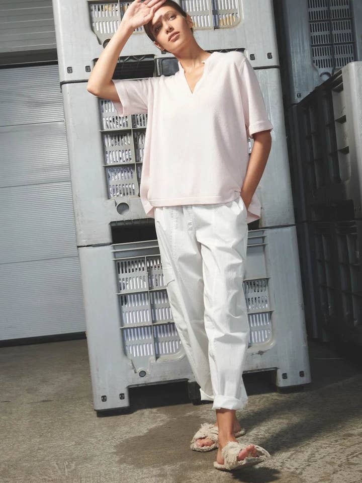 Cashmere T-shirt med V-hals for engroshandel hos Spoon