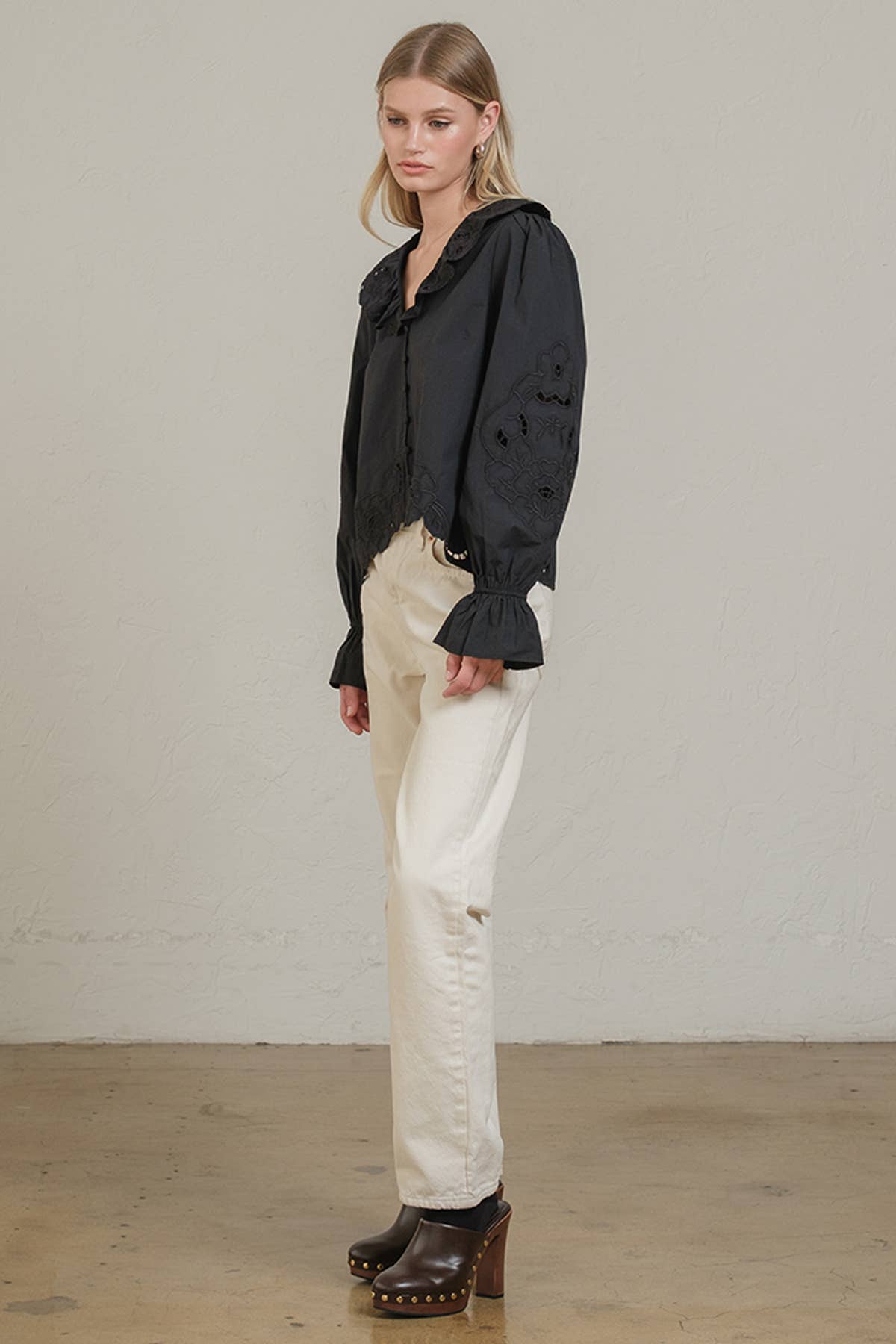 RAISONNEL - Vente Chemisier – femme - Blouse à volants brodée - RT10396