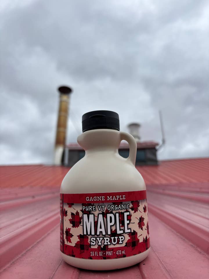 Vermont Maple Syrup - Pint Jug for wholesale by Maple City Candy