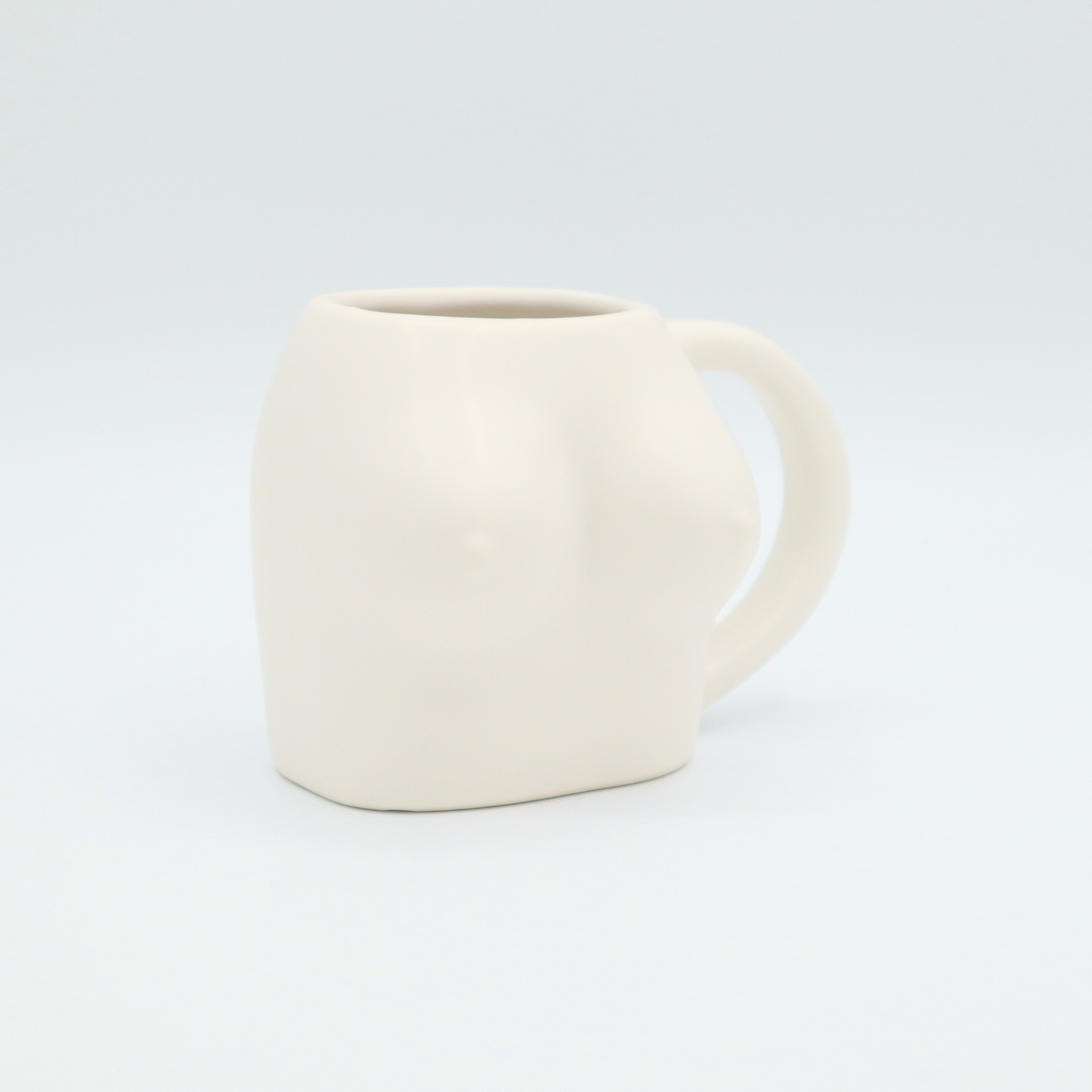 Properly Improper - Vendita all'ingrosso Tazza - Tazze a forma di corpo con seno (5 varianti colore)5