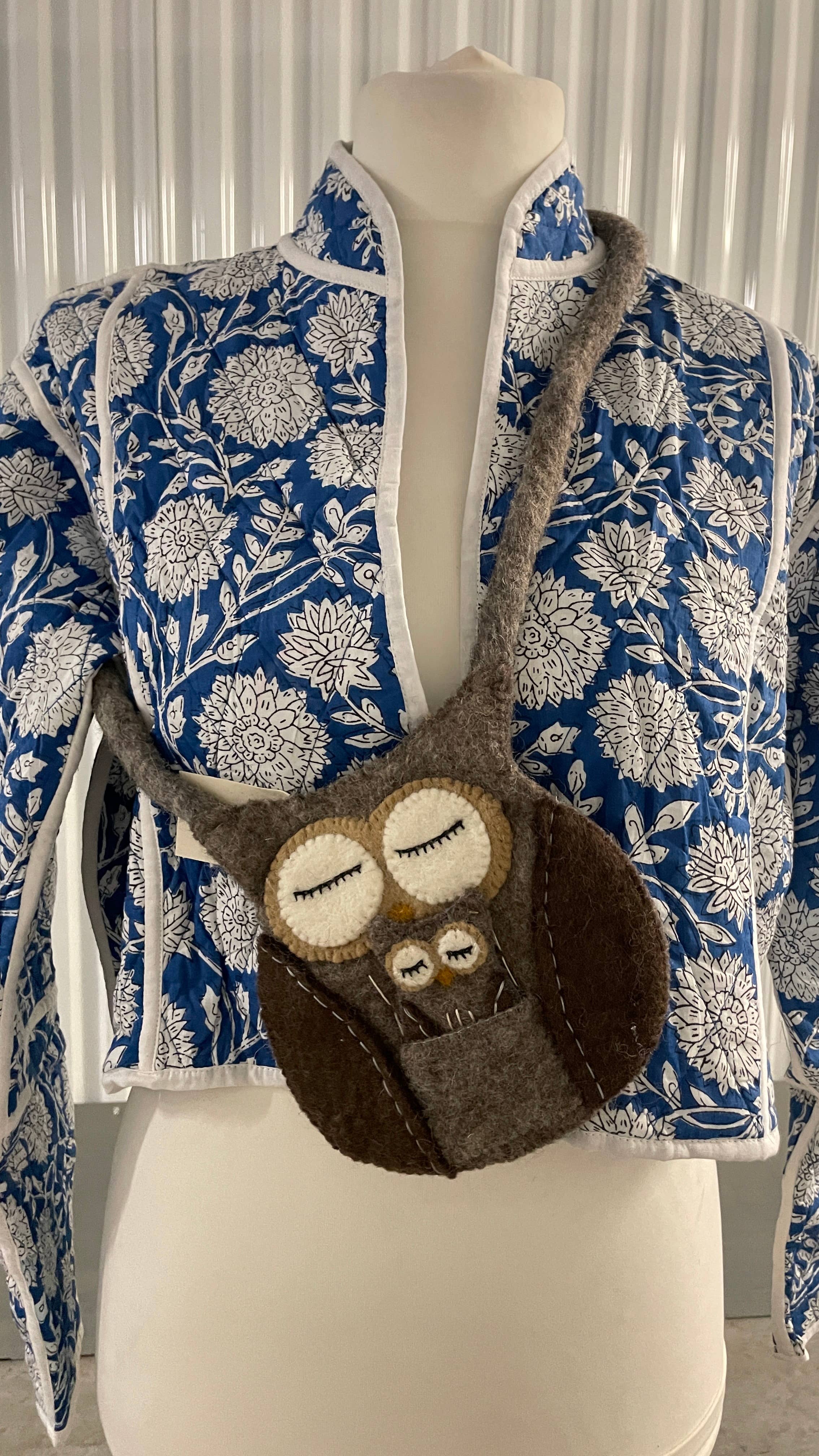 Funky Yak Ltd – wholesale Crossbody bag – Women's – Owl Side Bag3